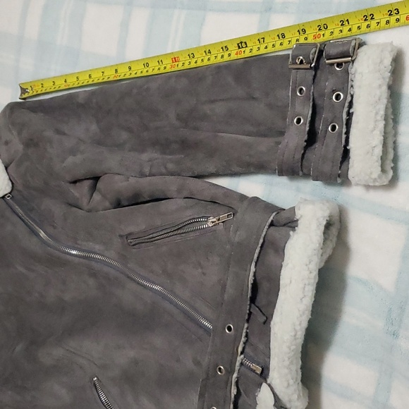 GRAY JACKET - Picture 10 of 12